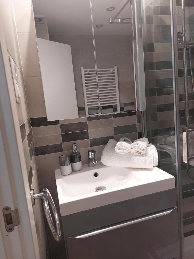 Apartamento Zaragoza Plaza Europa Luaran gambar